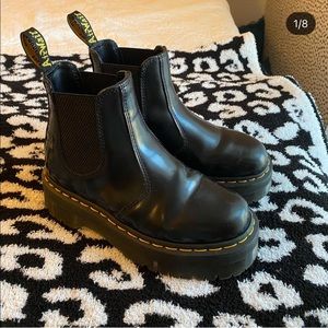 Dr. Marten 2976 Quad Chelsea Boot